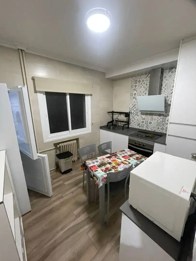 Kitchen of Flat for rent in Cuenca  with Air Conditioner, Heating and Parquet flooring