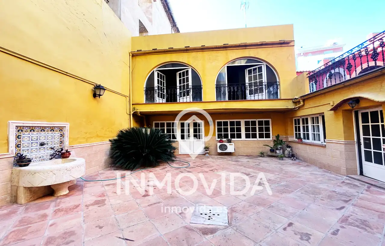 Exterior view of Houses for sale in Xàtiva  with Air Conditioner, Terrace and Furnished