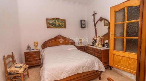 Foto 2 de Casa adosada en venta en Centro ciudad, Linares