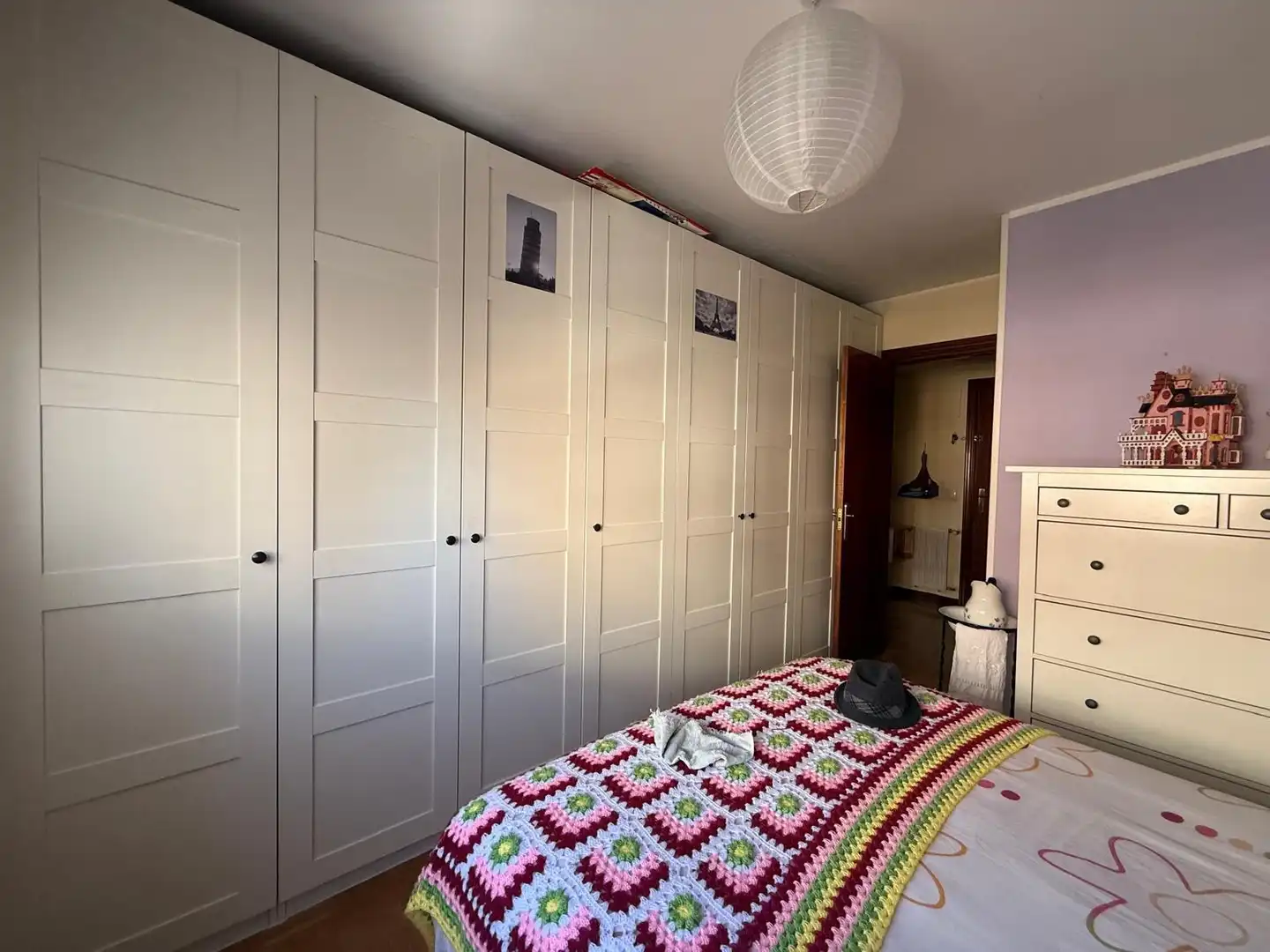 Habitación de Piso en venta en Oviedo  con Calefacción, Trastero y Amueblado