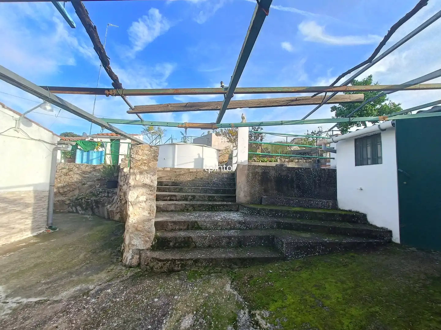 Houses for sale in Valencia de Alcántara  with Terrace, Swimming Pool and Furnished