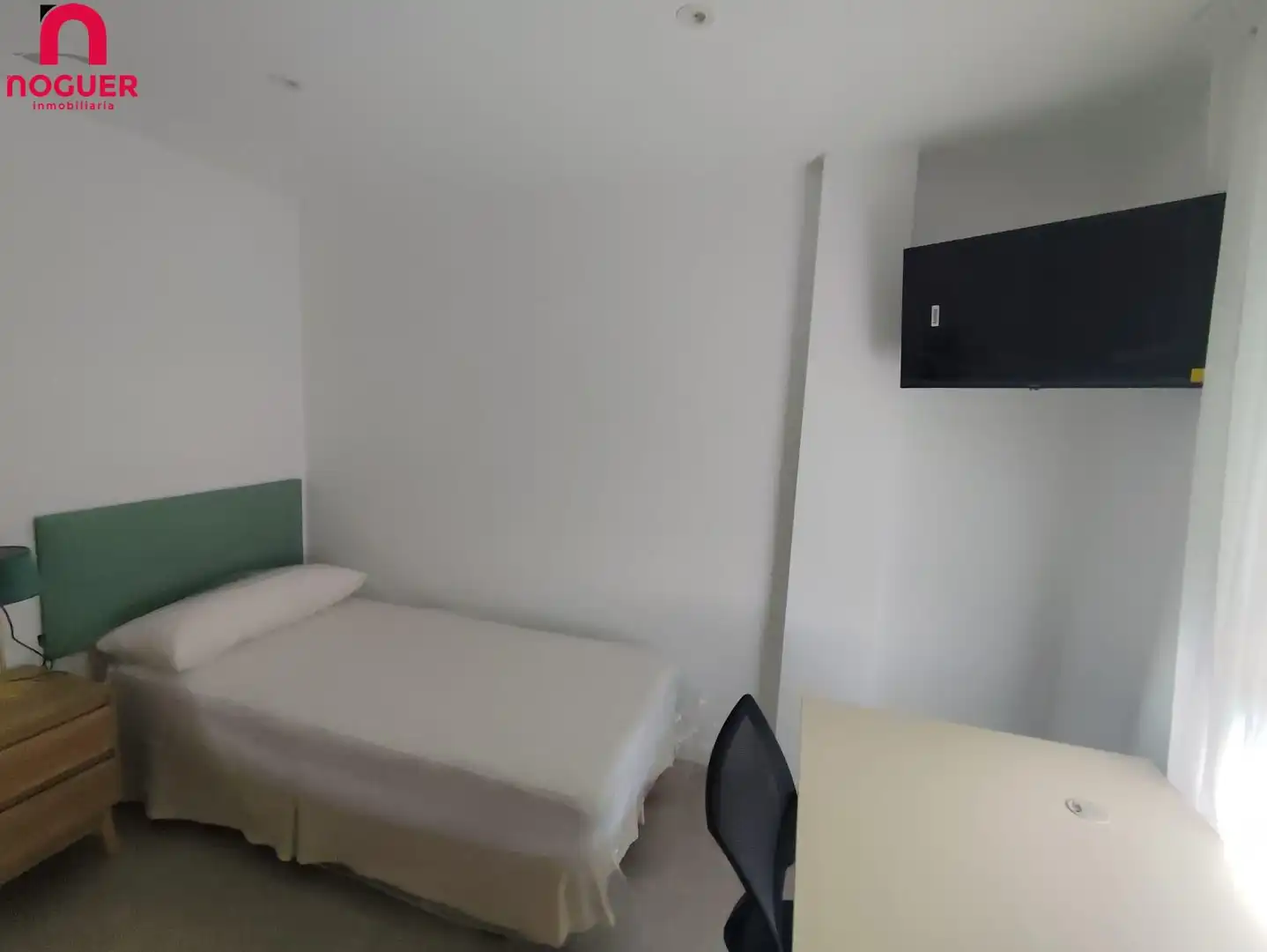 Schlafzimmer von Wohnung zur Miete in Córdoba mit Klimaanlage, Heizung und Möbliert