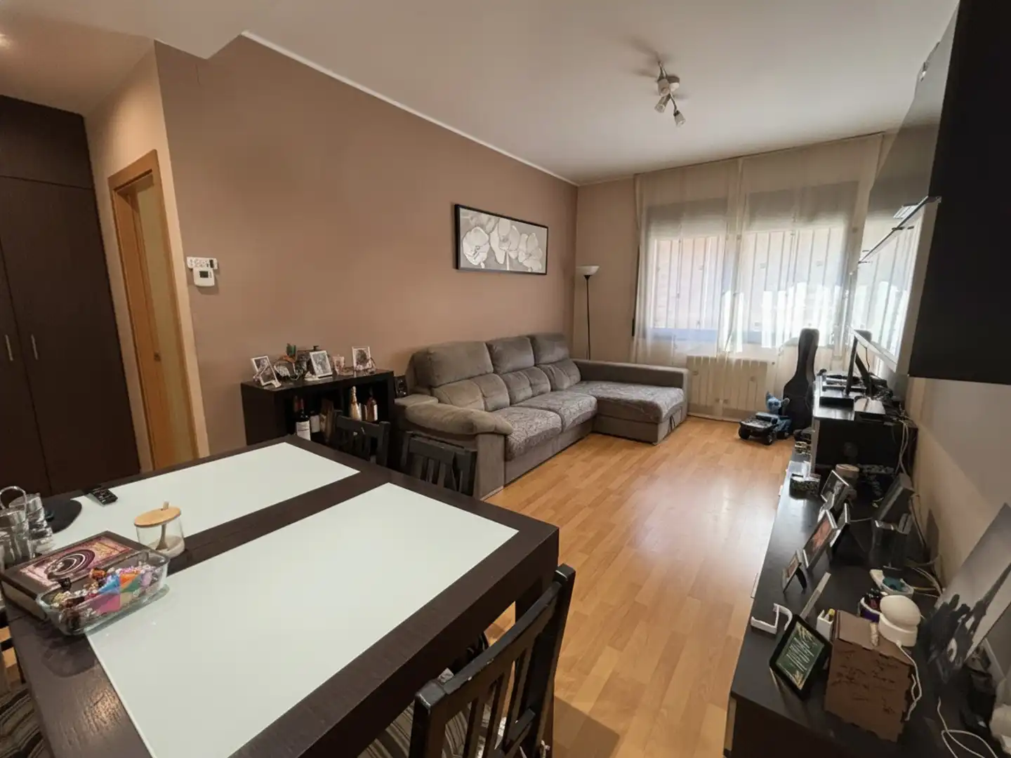Wohnzimmer von Wohnung zum Verkauf in Sant Feliu de Codines mit Klimaanlage, Heizung und Parkett