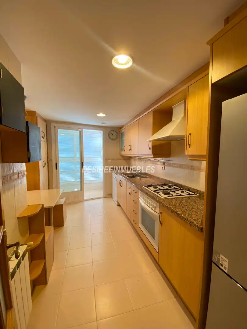Kitchen of Flat for rent in Valencia  with Air Conditioner, Heating and Terrace