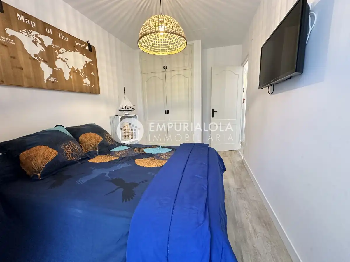 Habitación de Casa o chalet en venta en Empuriabrava con Aire acondicionado, Piscina y Amueblado