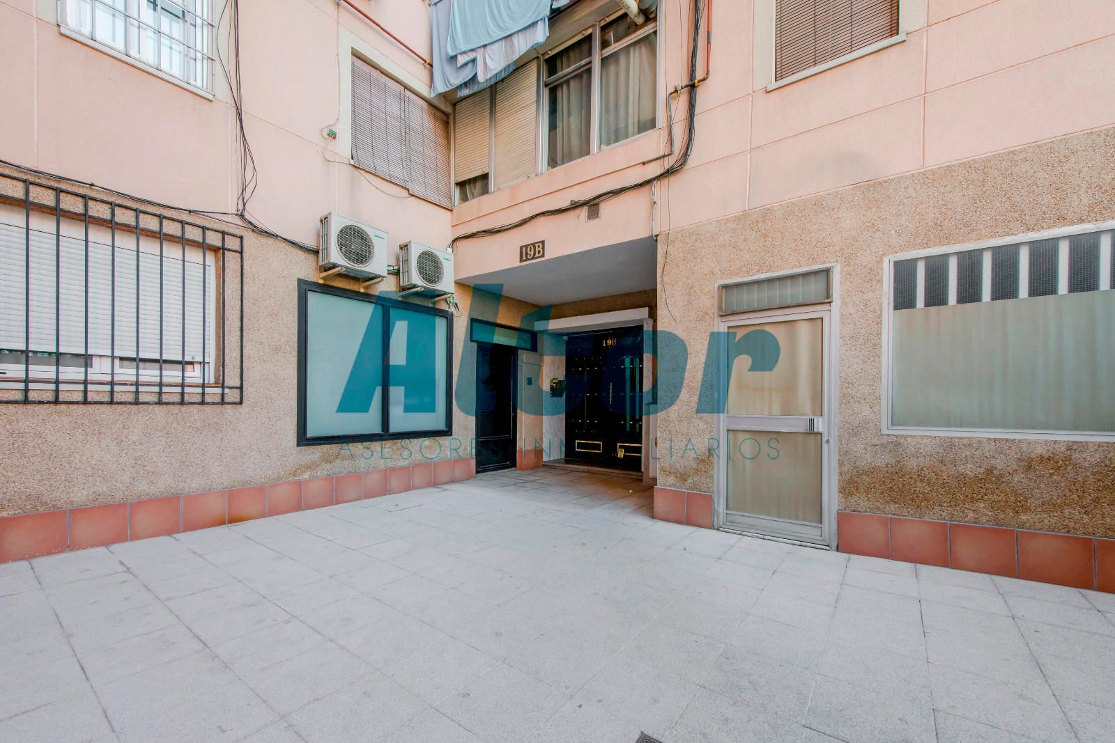 Local en venda a JOAQUIN TURINA, Buena Vista