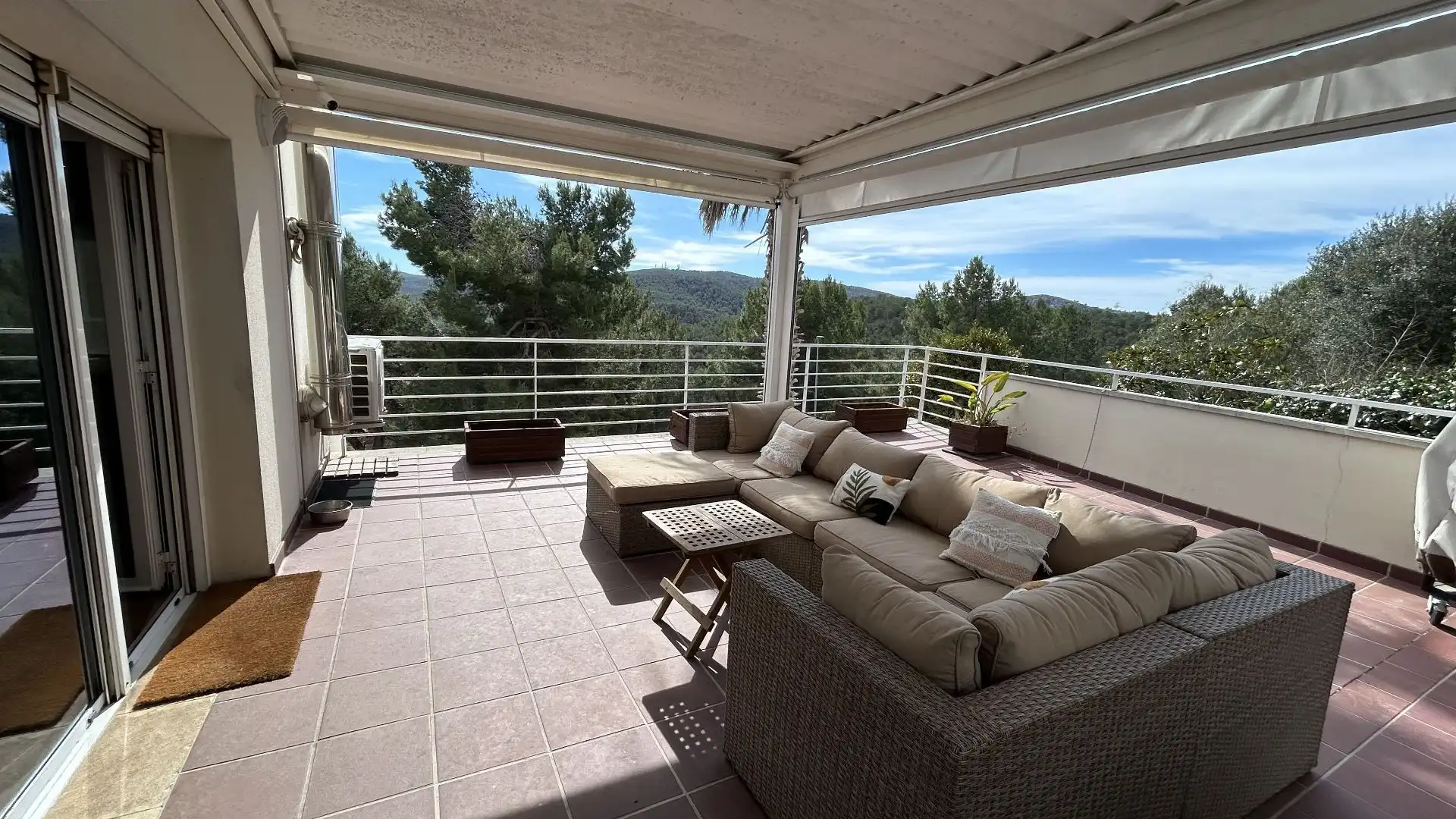 Terraza de Casa o chalet en venta en Begues con Aire acondicionado, Calefacción y Jardín privado