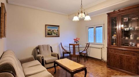 Foto 2 de Piso en venta en Menéndez Pelayo, 1, Ciudad Naranco - Prados de La Fuente, Oviedo