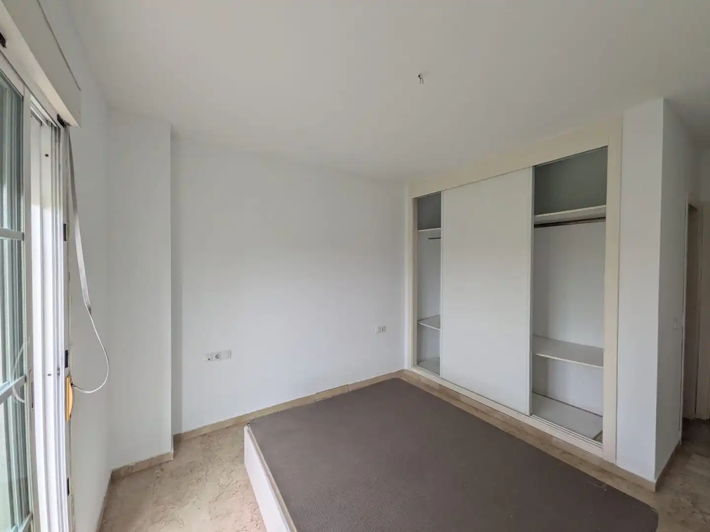 Habitación de Casa adosada en venta en Aznalcázar con Aire acondicionado y Terraza