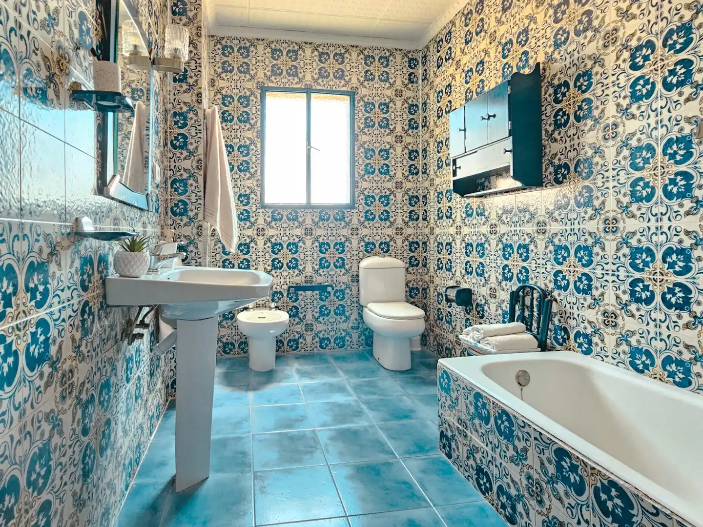 Baño de Finca rústica en venta en La Llosa de Ranes con Aire acondicionado, Jardín privado y Terraza