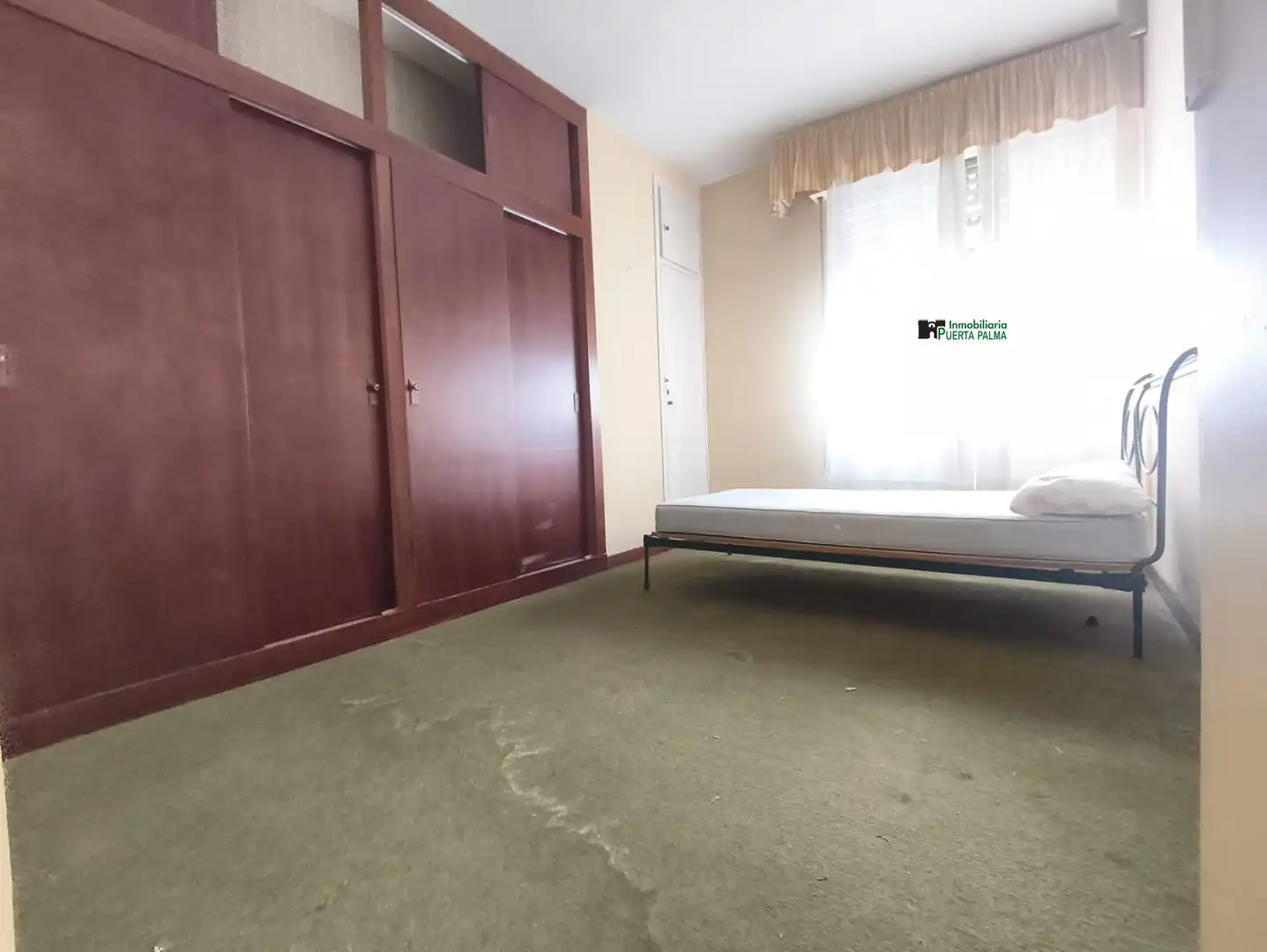 Habitación de Piso en venta en Badajoz con Calefacción y Parquet