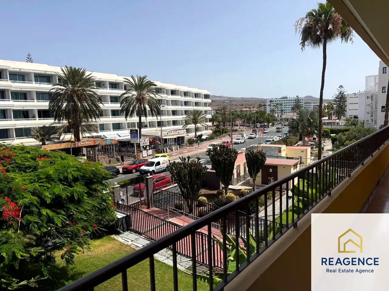 Exterior view of Flat for sale in Playa del Inglés