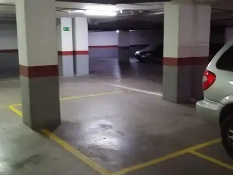 Parkplatz von Garage zur Miete in Valencia