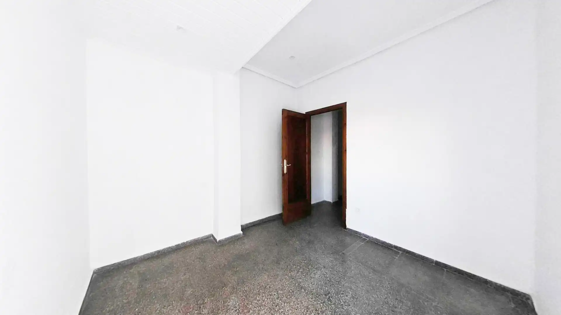 Piso en venta en C/ Gomez Ferrer, Zona La Ermita