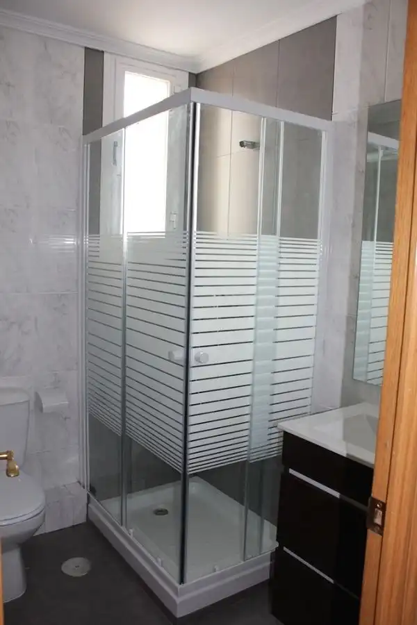 Baño de Estudio de alquiler en Madrid con Aire acondicionado