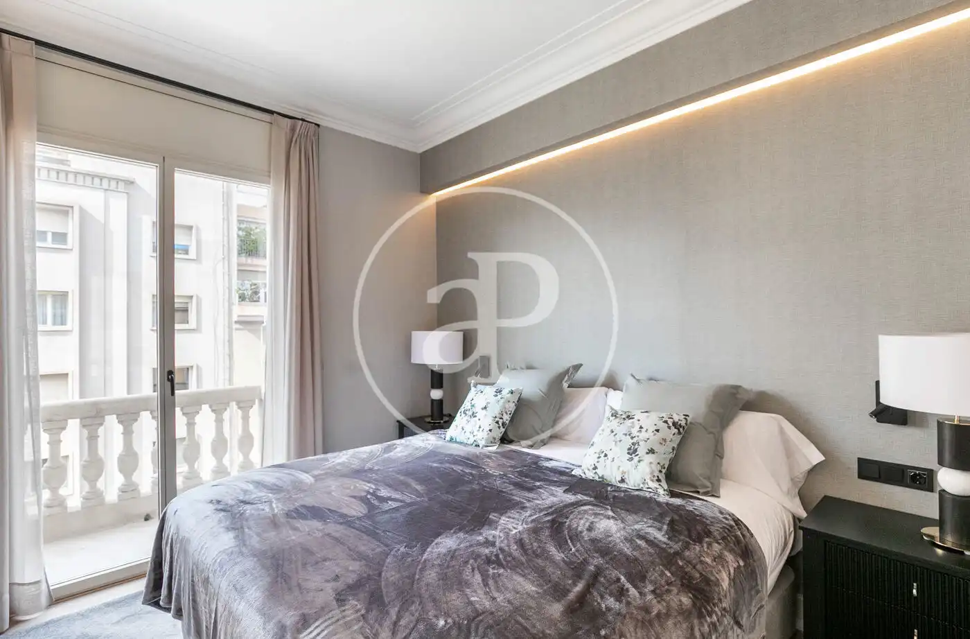 Appartamento con terrazza in affitto a Pg. de Gràcia, imagen 10