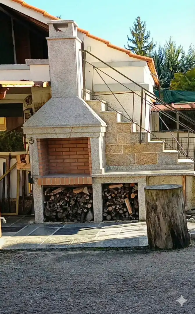 Jardín de Casa o chalet en venta en Santa Marta de Tormes con Calefacción, Jardín privado y Parquet