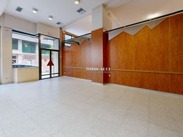 Local commercial à vendre à Rúa Rafael Bárez Vázquez