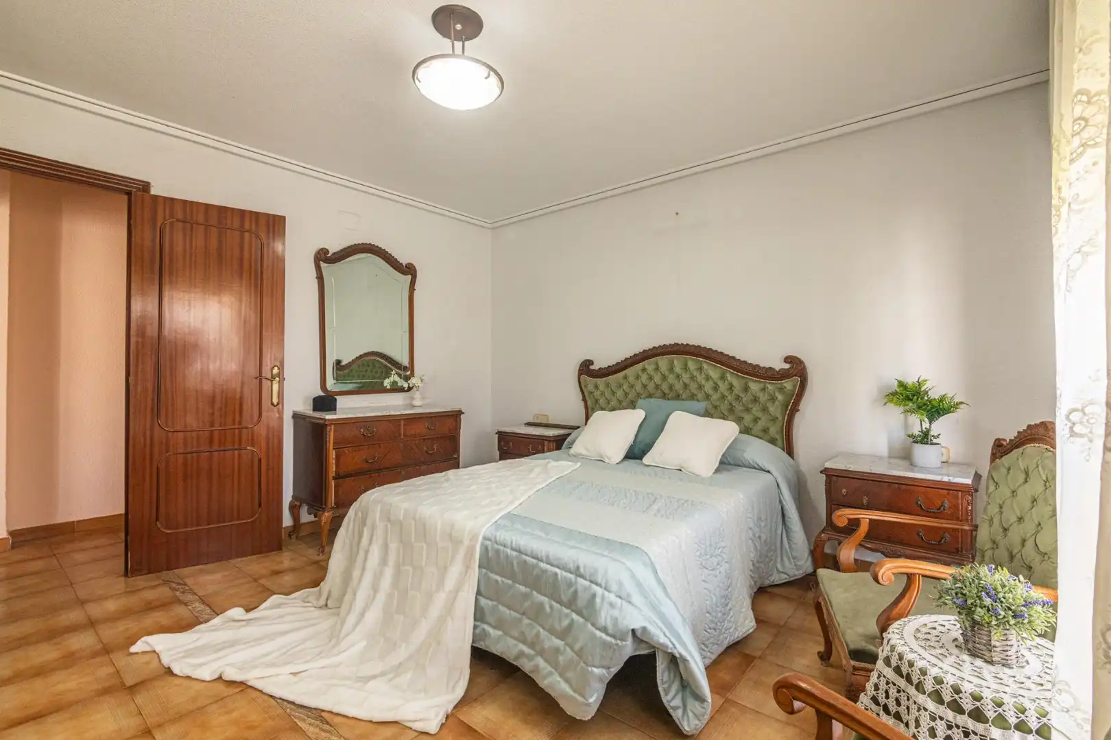 Habitación de Piso en venta en Elche / Elx con Aire acondicionado, Calefacción y Balcón