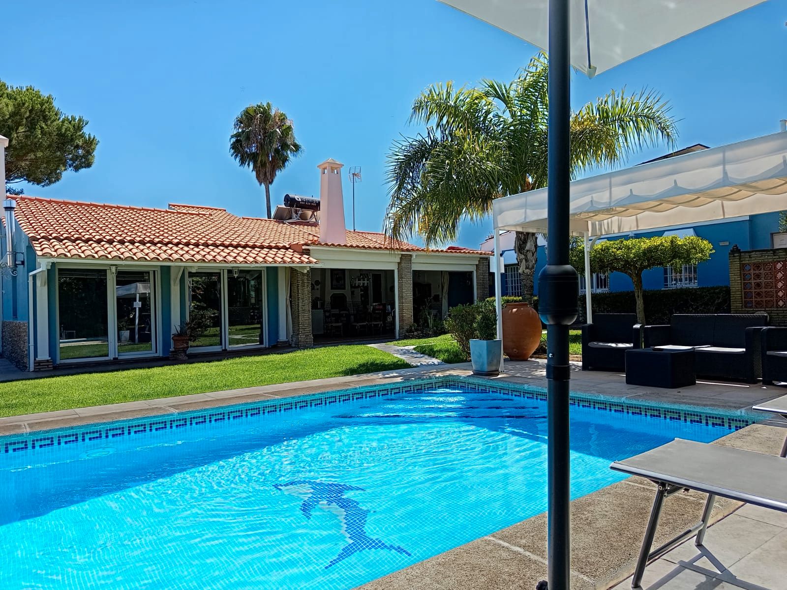 Piscina de Casa o xalet en venda en Aljaraque amb Aire condicionat, Calefacció i Jardí privat