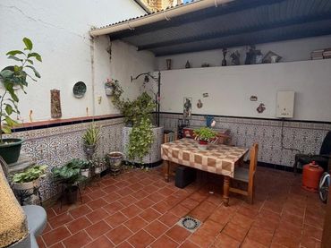 Casa a schiera con giardino in vendita a Avenida de Andalucía