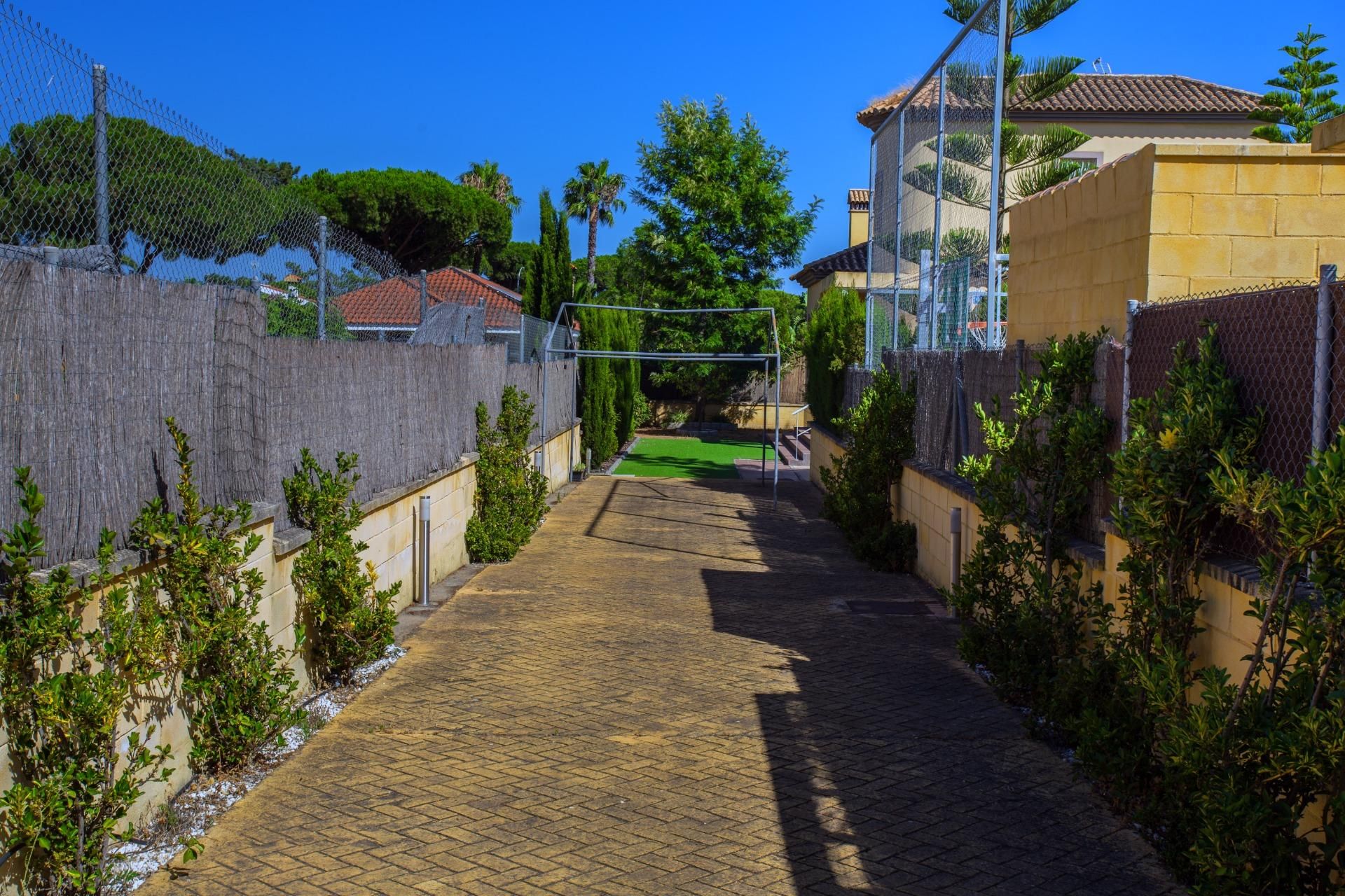 Garden of House or chalet for sale in Isla Cristina  with Air Conditioner, Heating and Private garden
