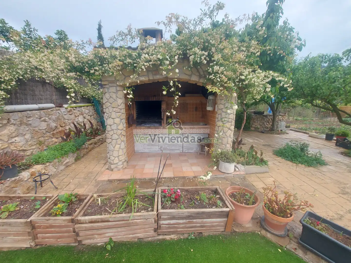 Jardí de Casa o xalet en venda en Vallirana amb Aire condicionat, Calefacció i Jardí privat