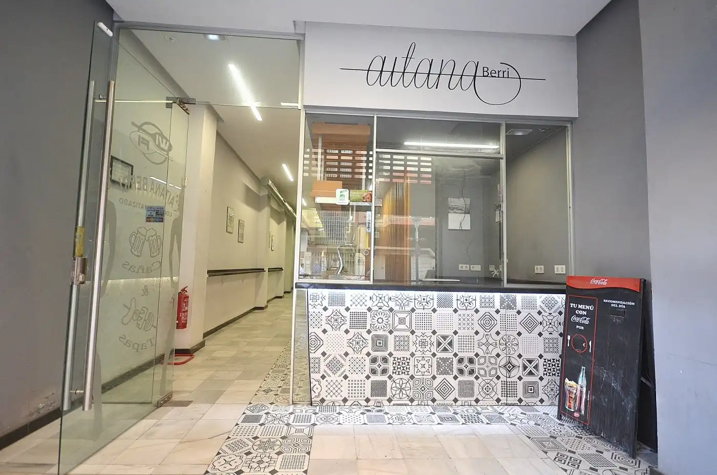 Local comercial en venta en Calle ramon gallud 59, imagen 9