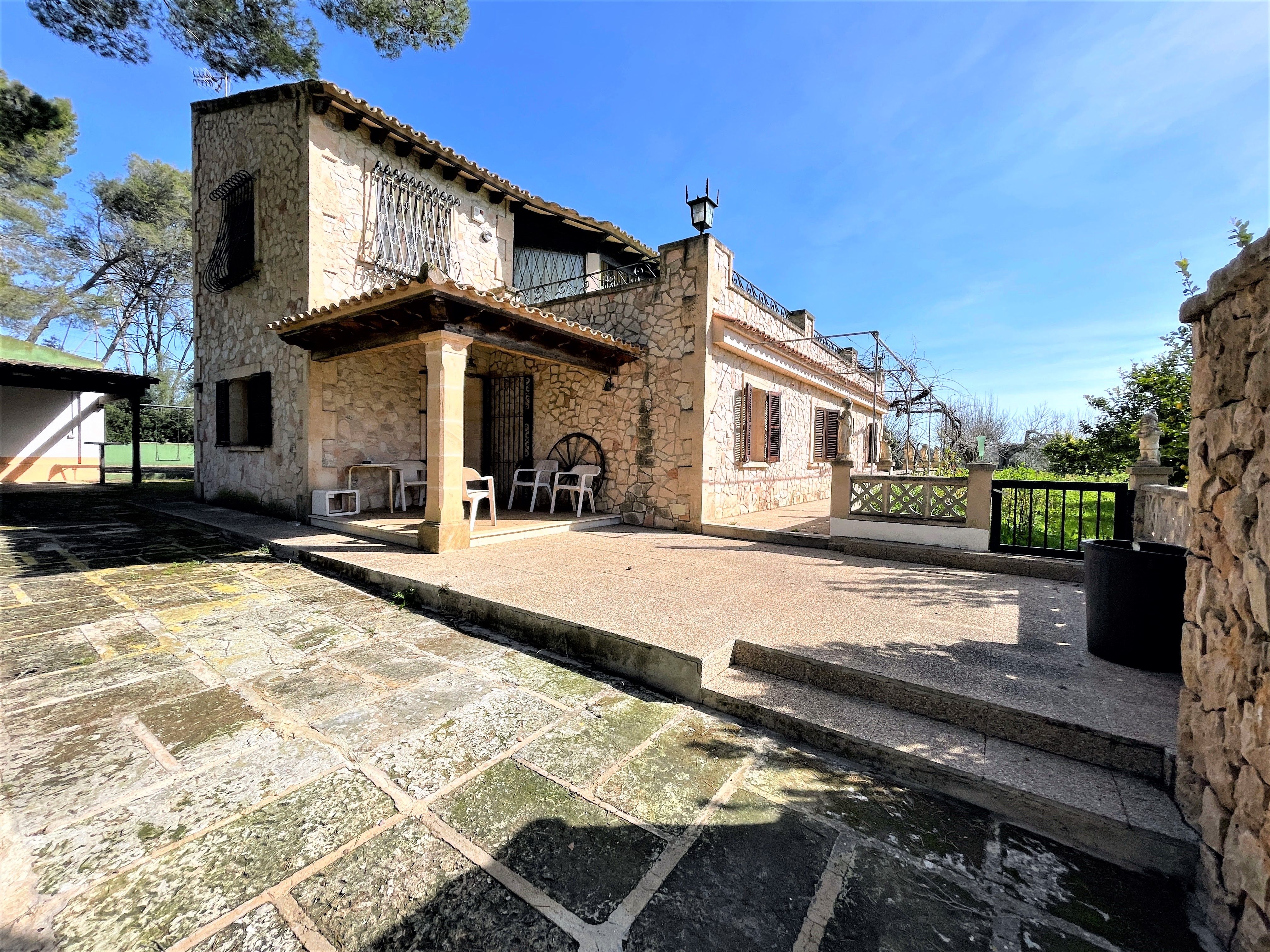 Exterior view of Country house for sale in  Palma de Mallorca  with Air Conditioner