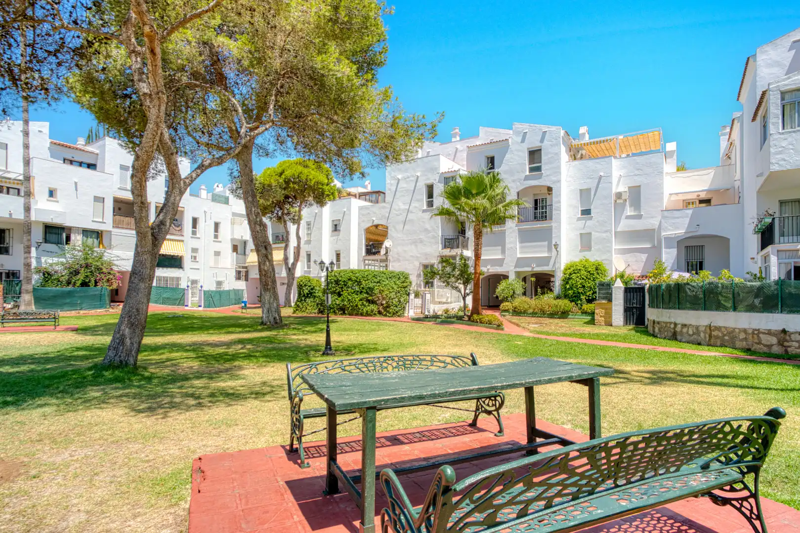Exterior view of Attic for sale in Marbella  with Air Conditioner, Terrace and Swimming Pool