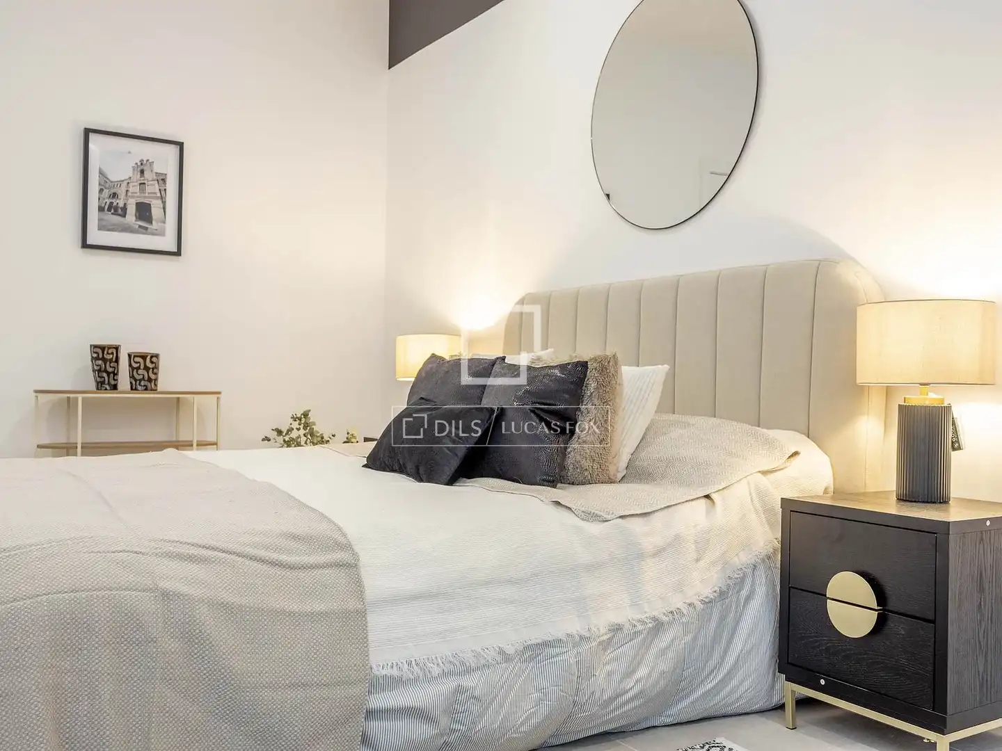 Bedroom of Flat for sale in Valencia  with Air Conditioner, Heating and Terrace