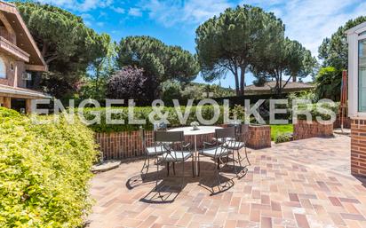 Terrace of House or chalet for sale in Pozuelo de Alarcón  with Air Conditioner, Heating and Private garden