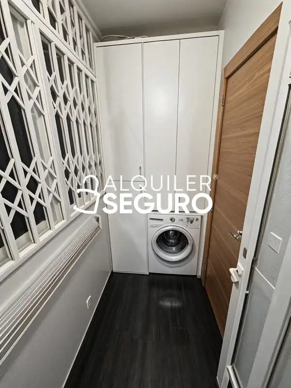 Habitación de Piso de alquiler en Cartagena con Aire acondicionado, Calefacción y Amueblado