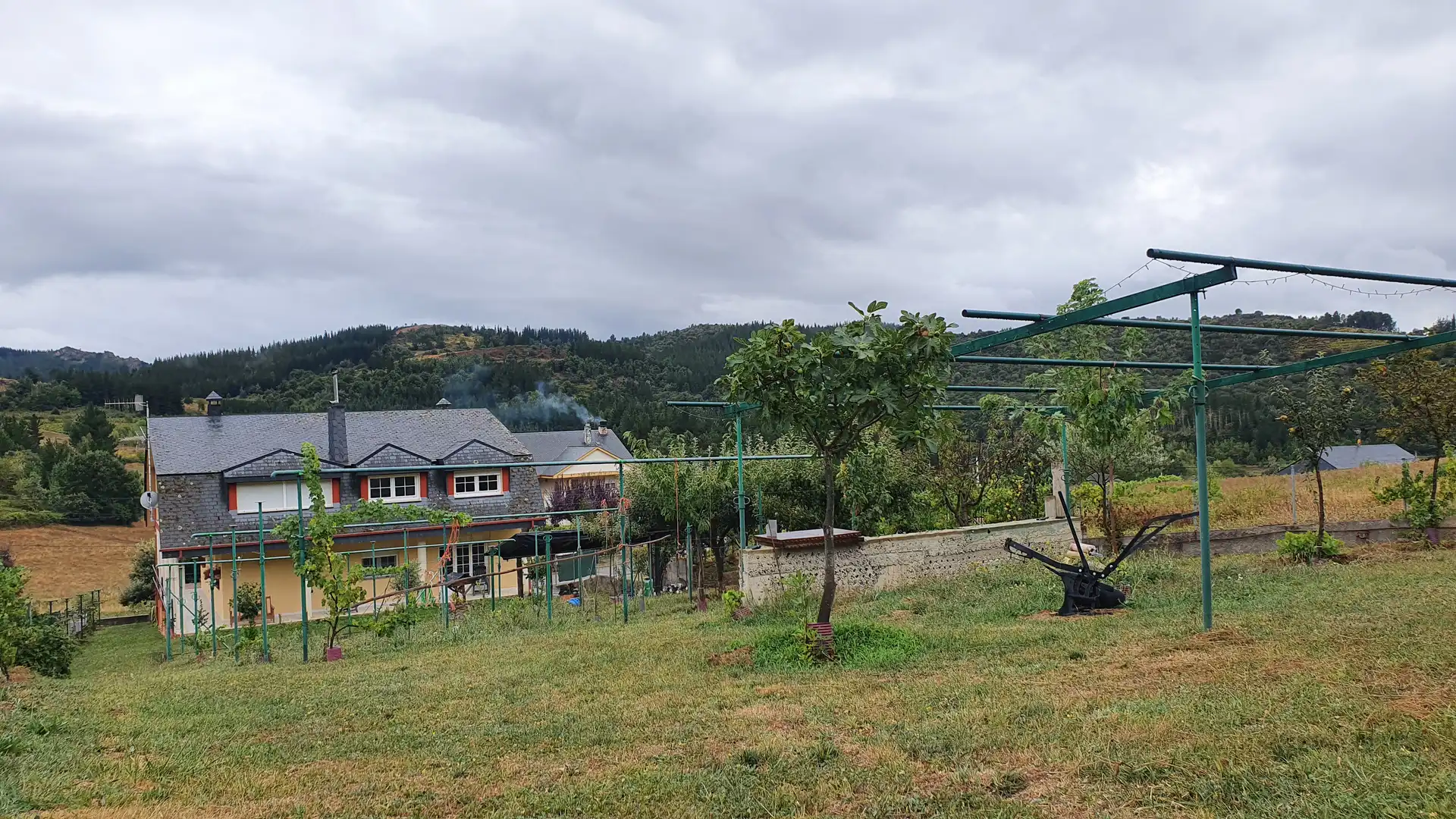 Casa o chalet en venta en Vega de Espinareda con Calefacción, Jardín privado y Terraza