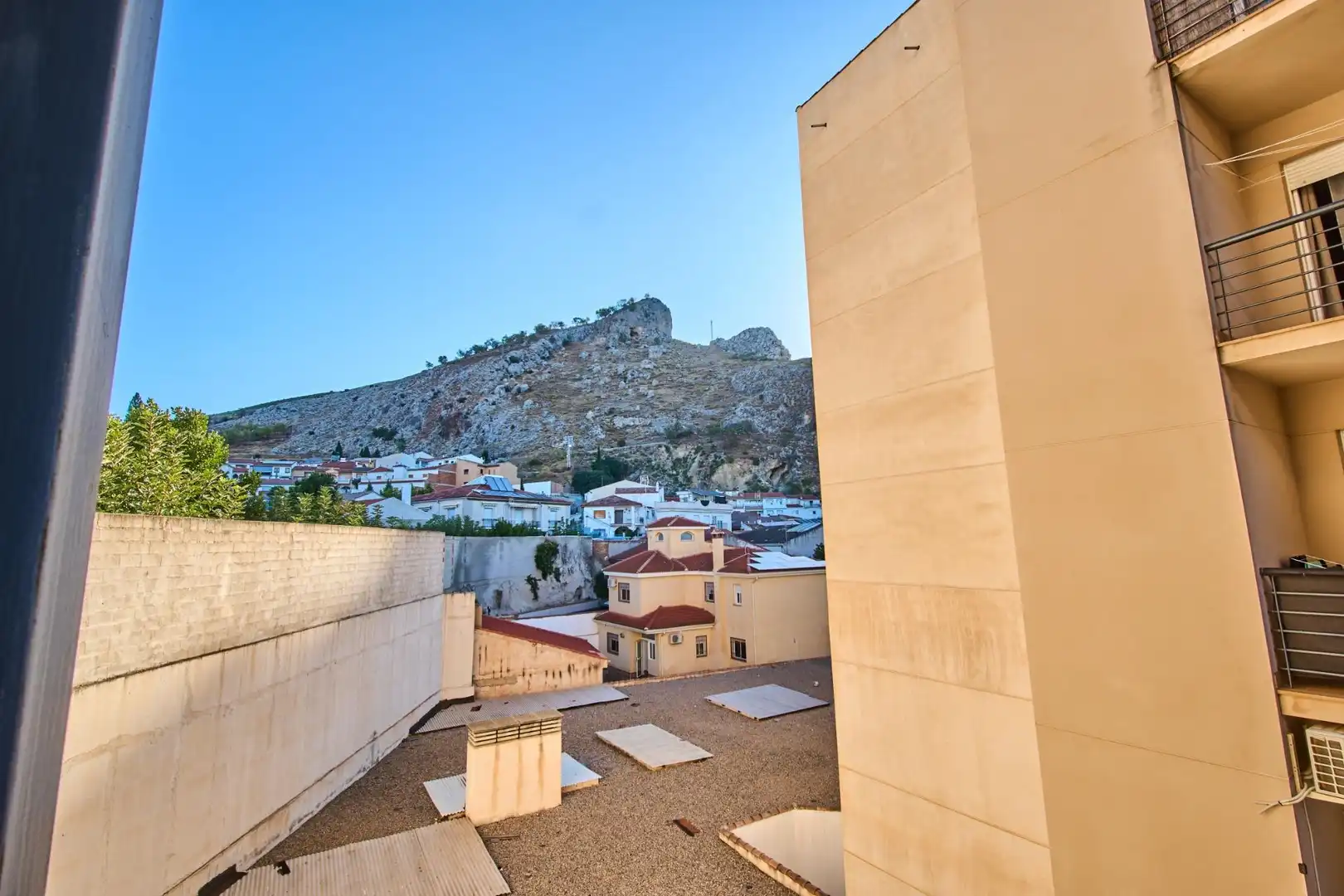 Vista exterior de Piso en venta en Cogollos de la Vega, Granada