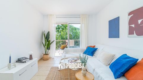 Luminoso piso con terraza, con plaza de aparcamiento incluida en Empuriabrava, imatge 3