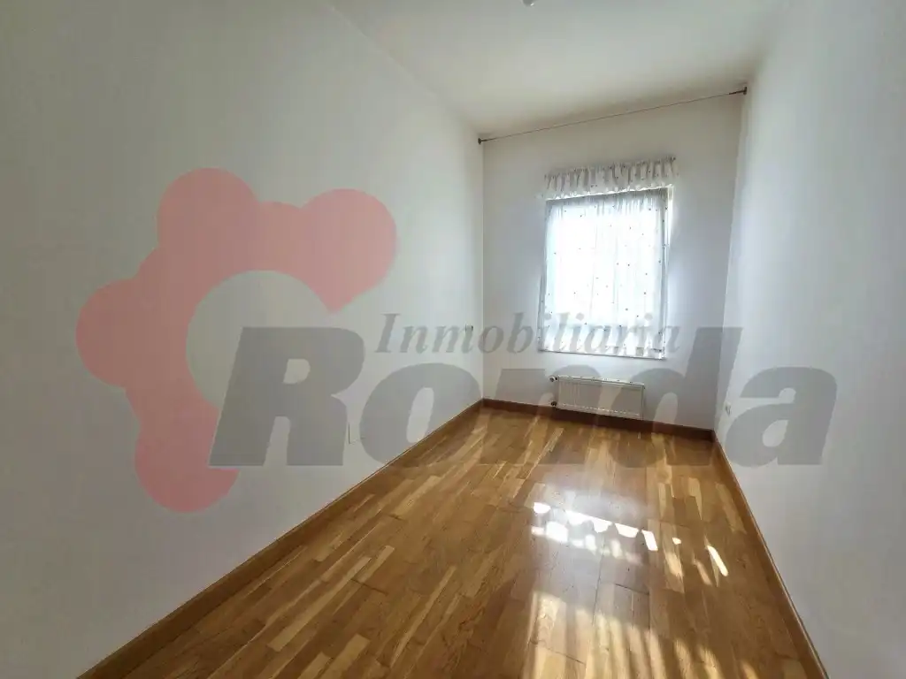 Habitación de Piso en venta en Lugo con Amueblado