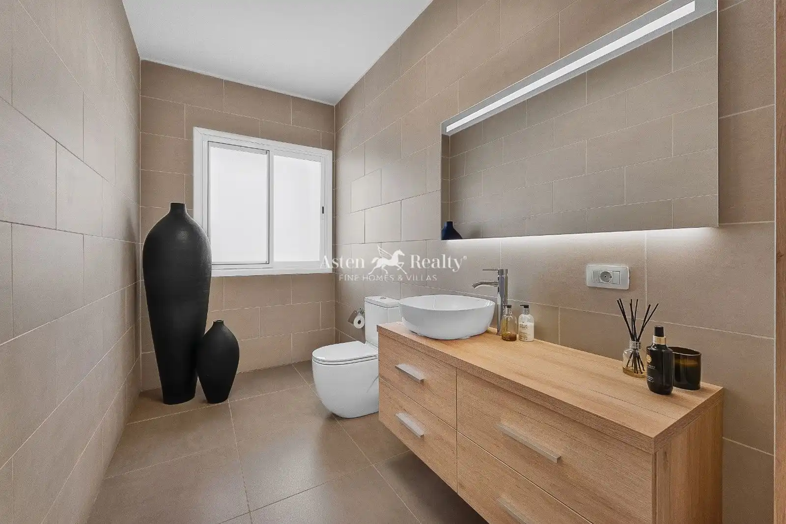 Bathroom of Houses for sale in La Camella