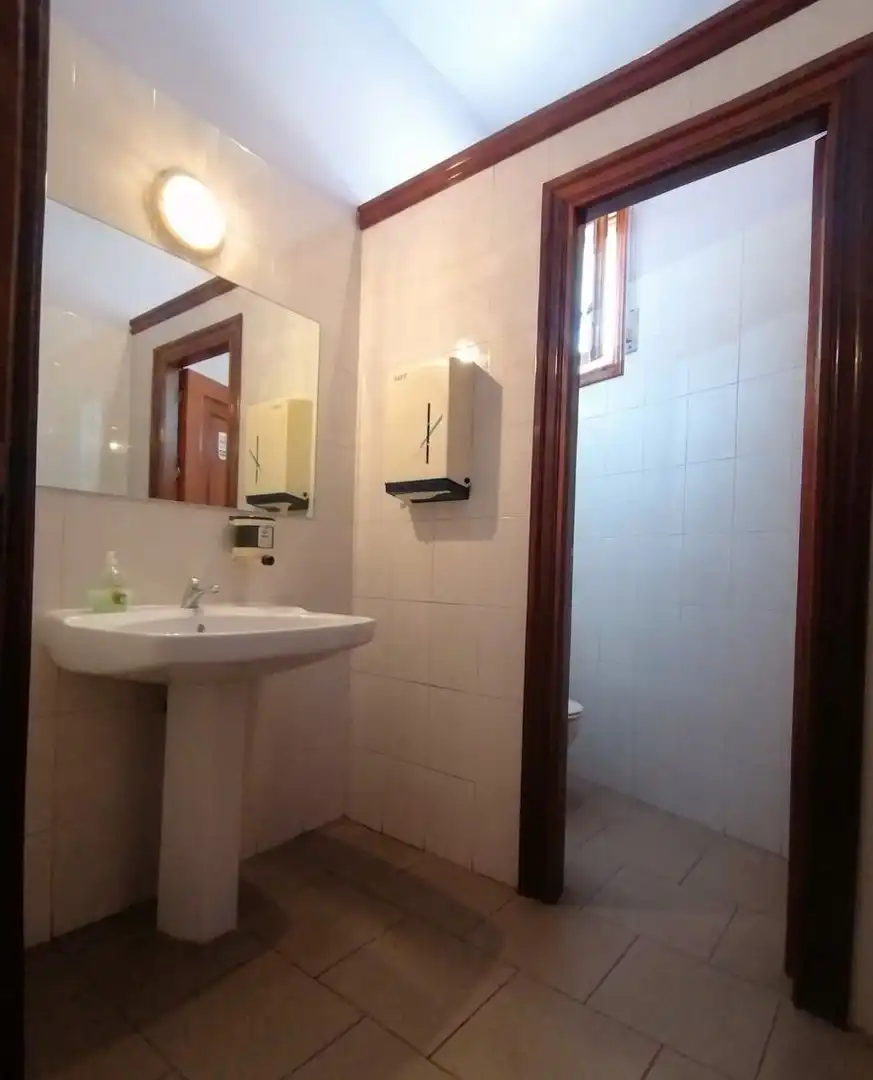 Baño de Edificio en venta en Roda de Eresma