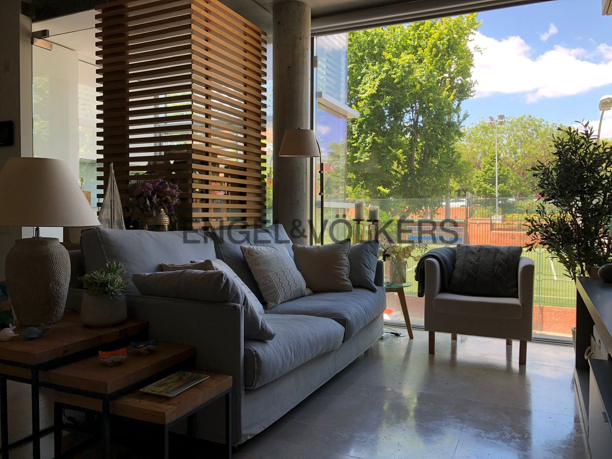 Sala de estar de Dúplex de alquiler en  Madrid Capital con Aire acondicionado, Calefacción y Trastero