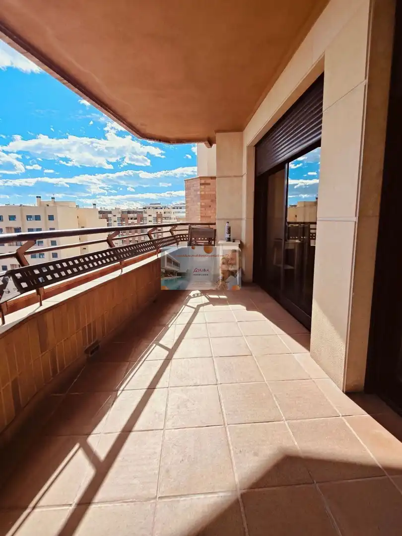 Terraza de Dúplex de alquiler en Castellón de la Plana / Castelló de la Plana con Aire acondicionado, Calefacción y Parquet