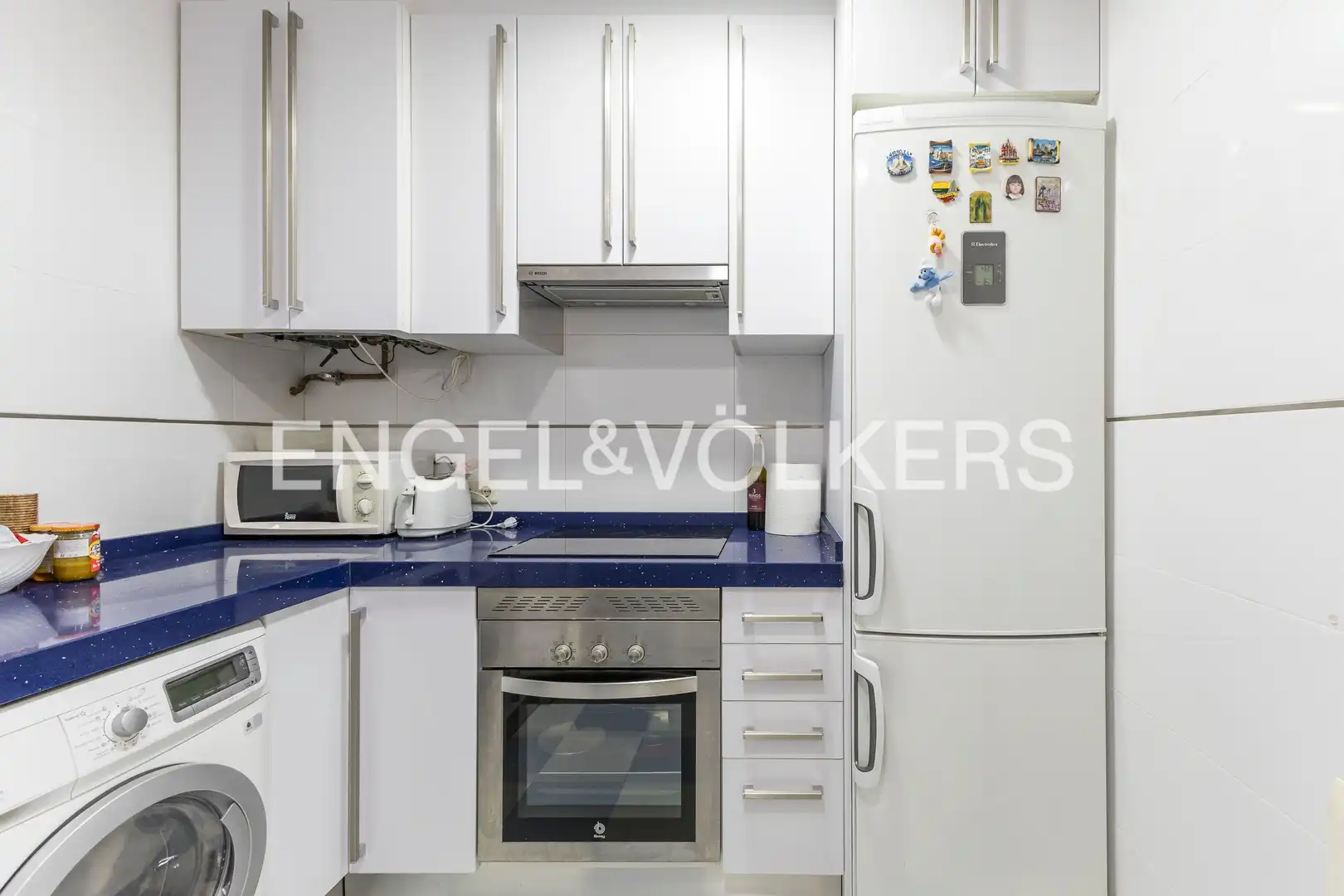 Cuina de Apartament de lloguer en Madrid amb Aire condicionat i Calefacció