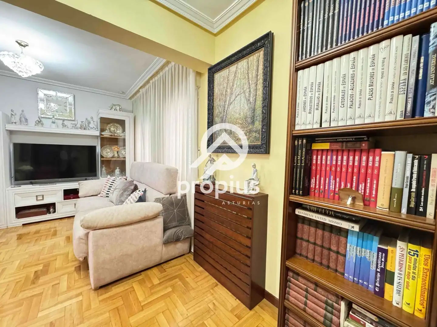 Piso en venta en Pedro Antonio Menendez, Parque San Francisco - Uría