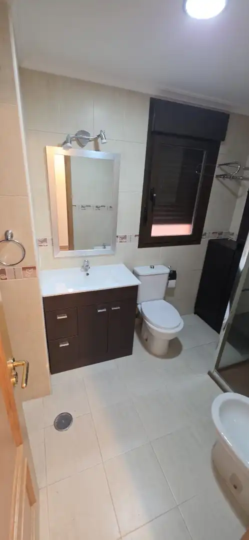 Baño de Piso en venta en Seseña con Aire acondicionado, Calefacción y Terraza