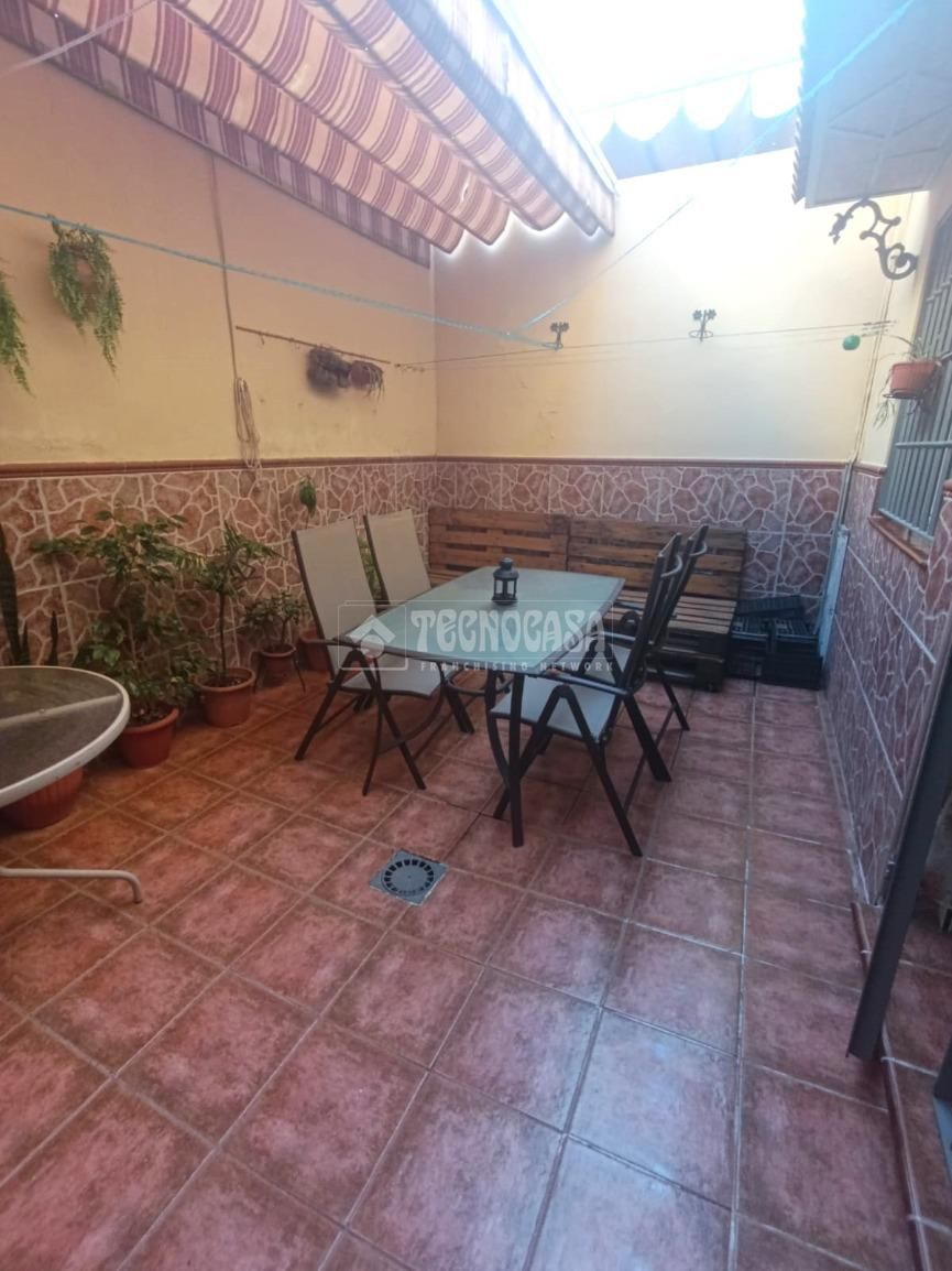 Terrassa de Casa adosada en venda en Alcalá de Guadaira amb Aire condicionat