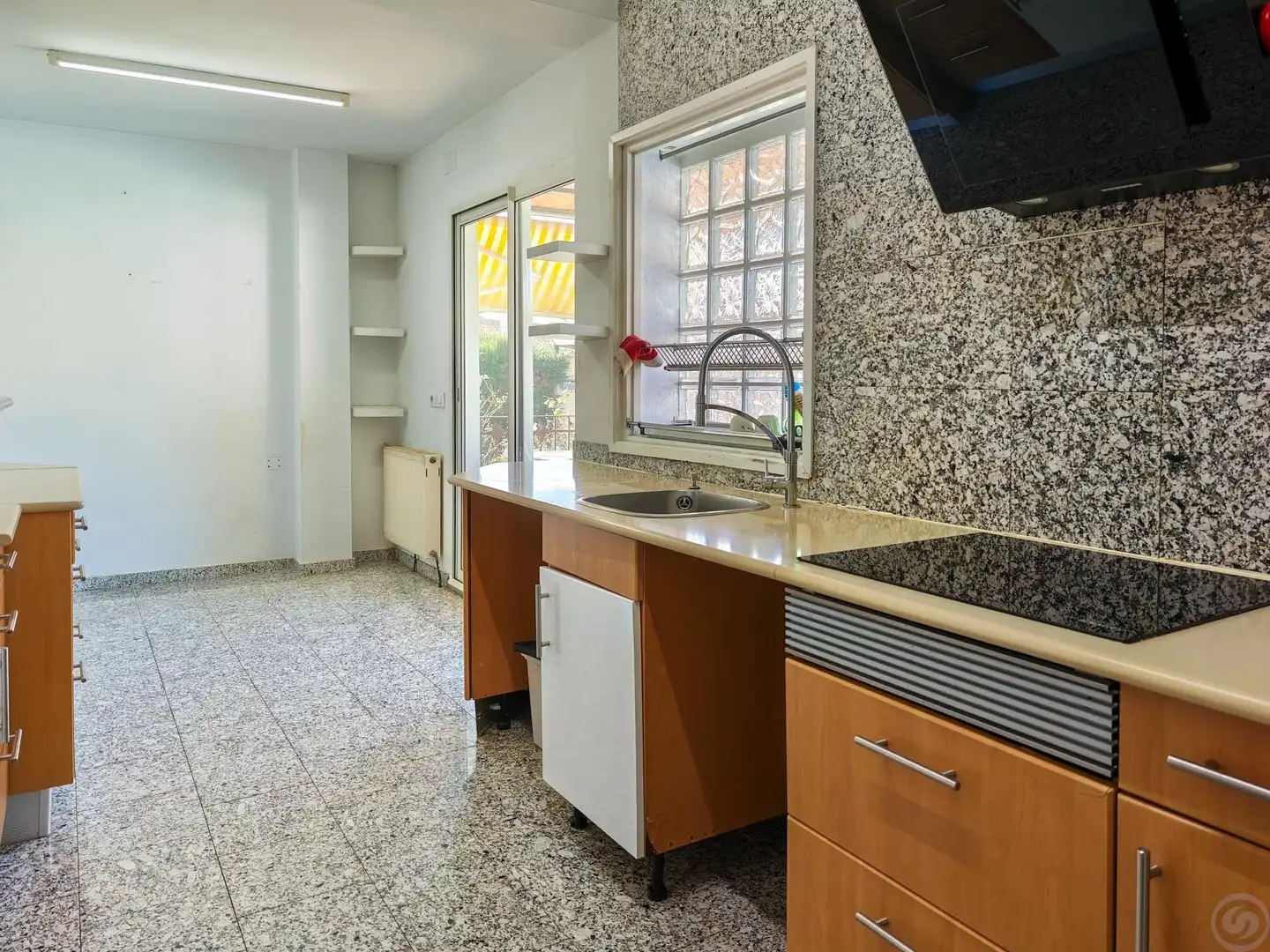 Cocina de Casa o chalet en venta en Empuriabrava con Aire acondicionado, Calefacción y Terraza