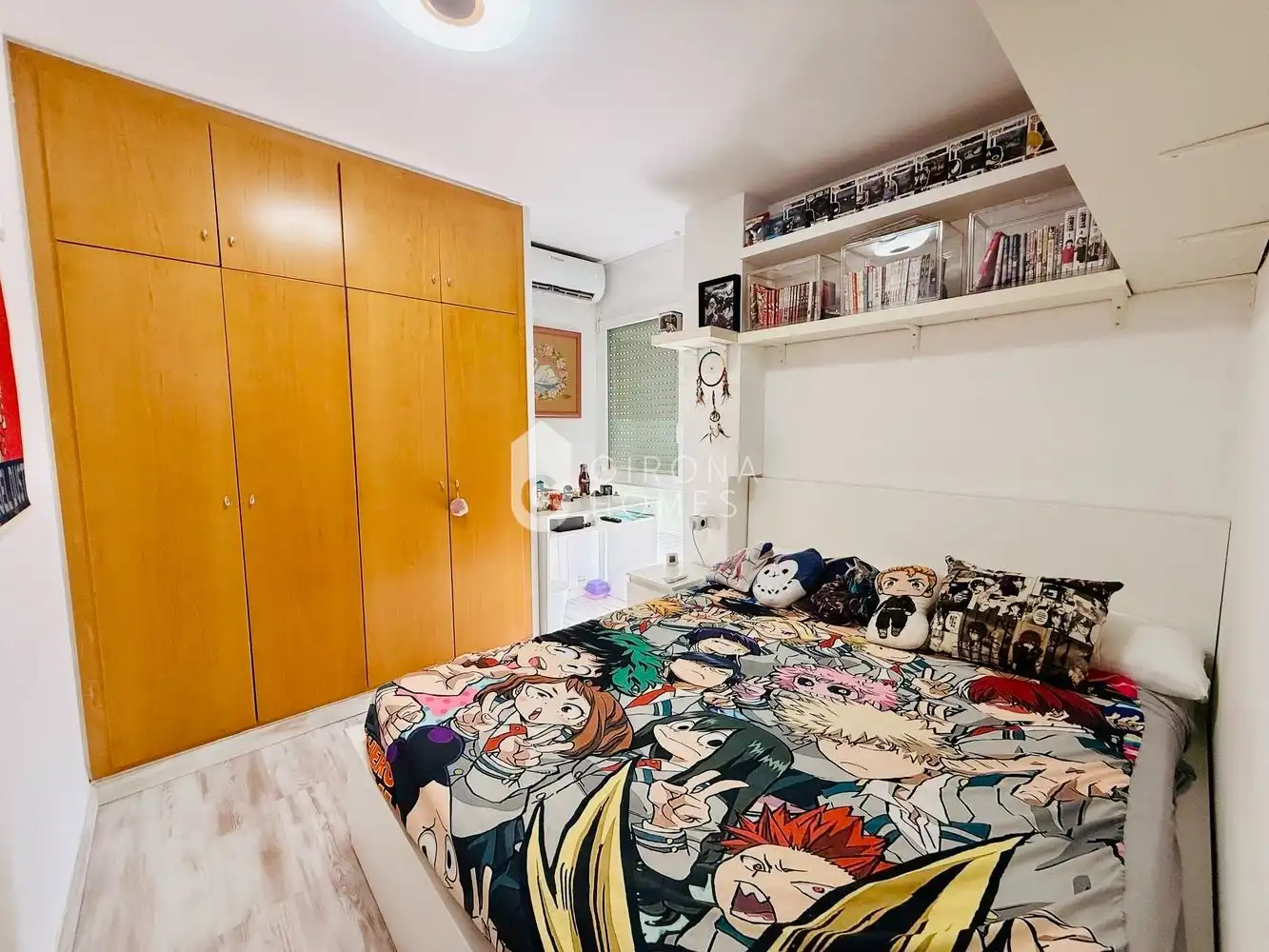 Habitación de Casa adosada en venta en Girona con Aire acondicionado, Calefacción y Terraza
