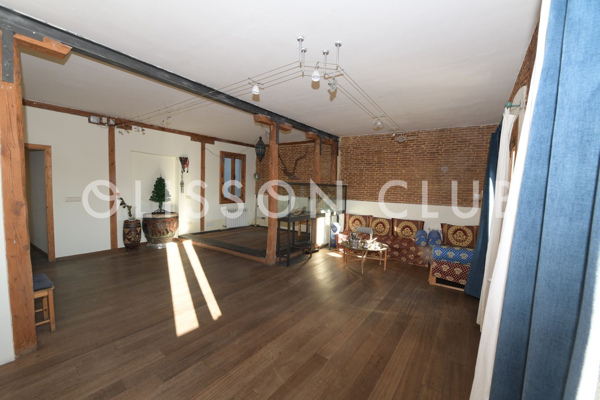 Flat for sale in  Madrid Capital  with Air Conditioner and Heating