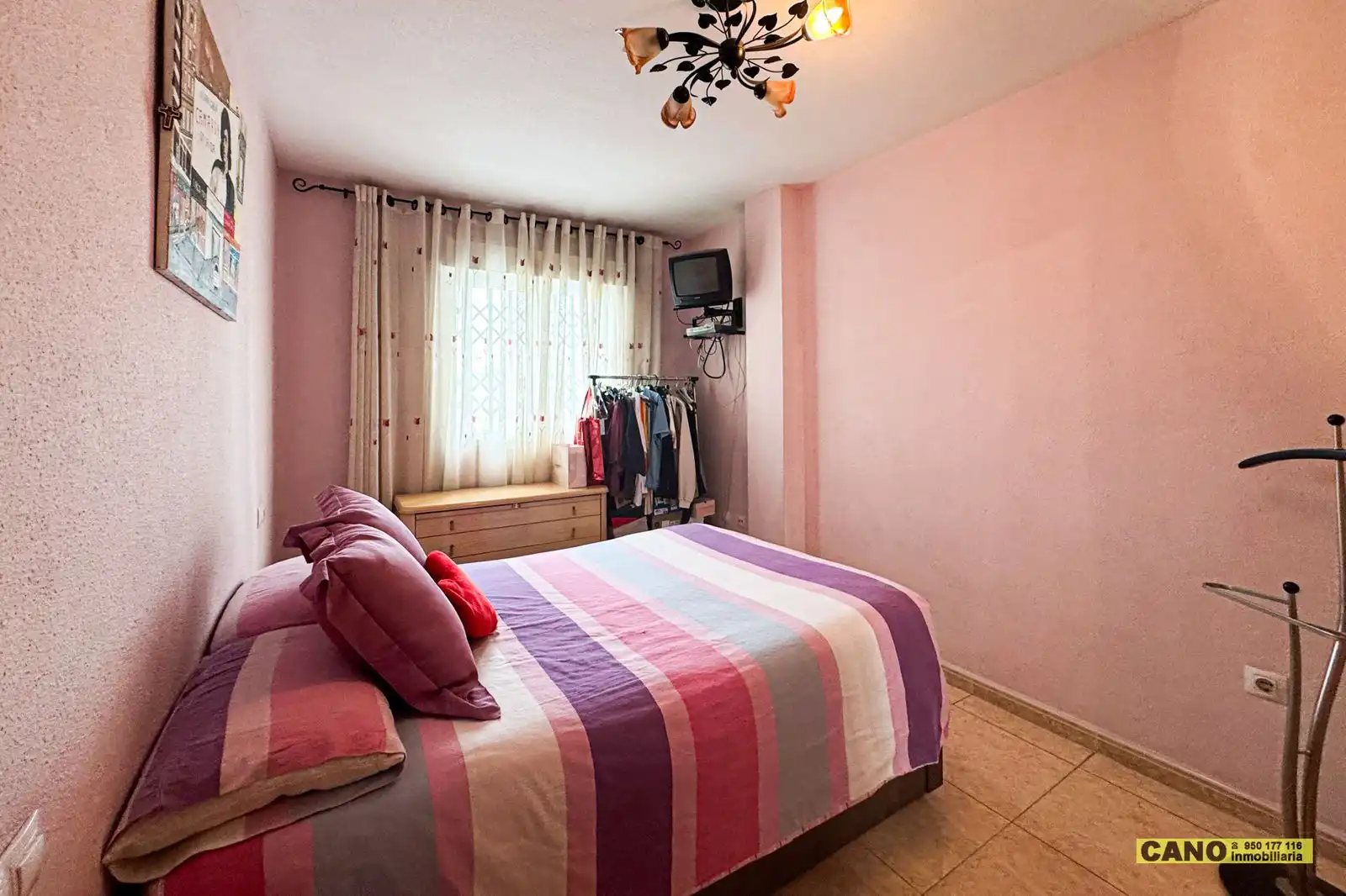 Habitación de Piso en venta en Almería con Aire acondicionado, Calefacción y Trastero