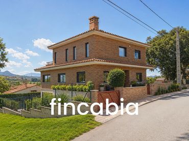 Casa con balcón en venta en Carrer Costa Brava